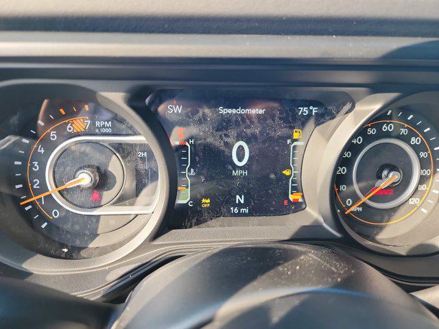 new 2025 Jeep Wrangler car, priced at $62,136