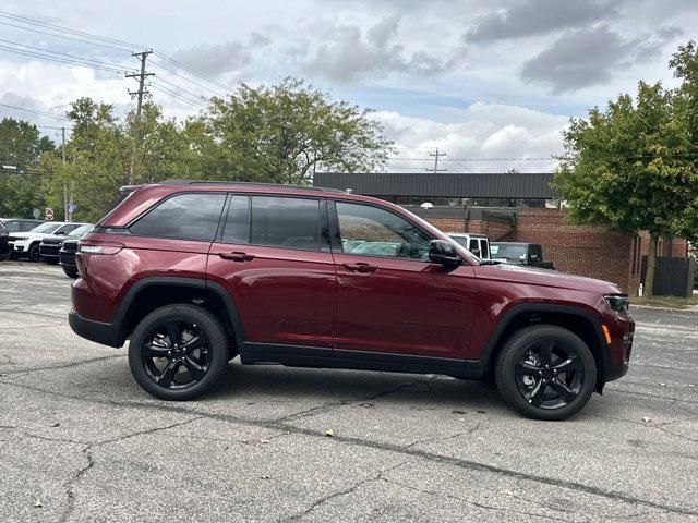 new 2025 Jeep Grand Cherokee car, priced at $53,460