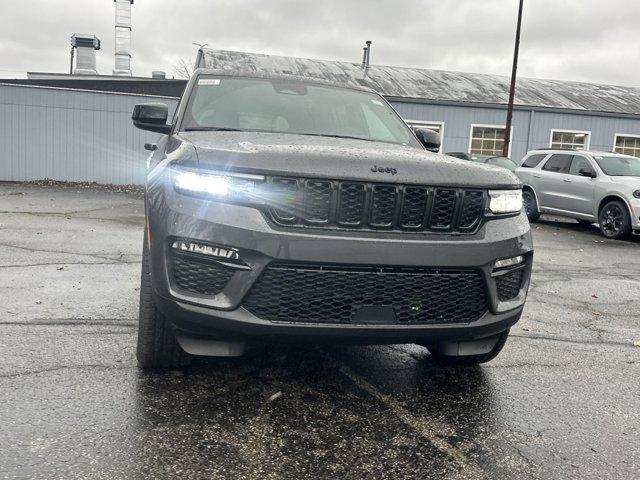 new 2025 Jeep Grand Cherokee car, priced at $47,560