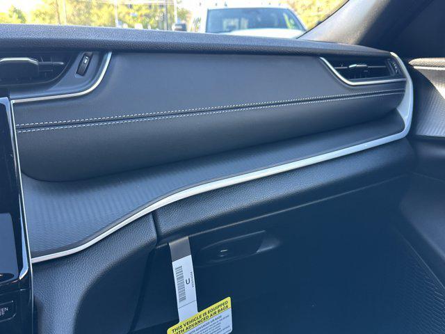 new 2025 Jeep Grand Cherokee car, priced at $39,248