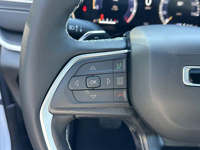 new 2025 Jeep Grand Cherokee car, priced at $39,248