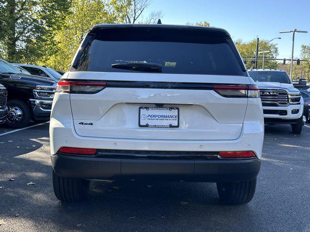 new 2025 Jeep Grand Cherokee car, priced at $39,248