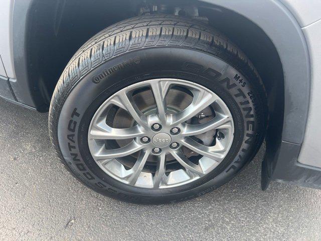 used 2020 Jeep Cherokee car, priced at $15,995