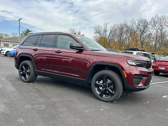 new 2025 Jeep Grand Cherokee car, priced at $41,784