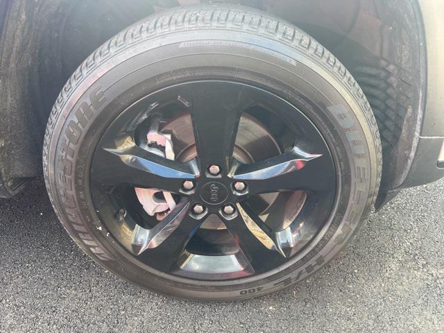 used 2023 Jeep Grand Cherokee L car, priced at $30,495