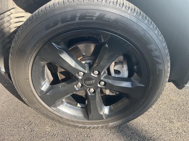 used 2023 Jeep Grand Cherokee L car, priced at $30,495