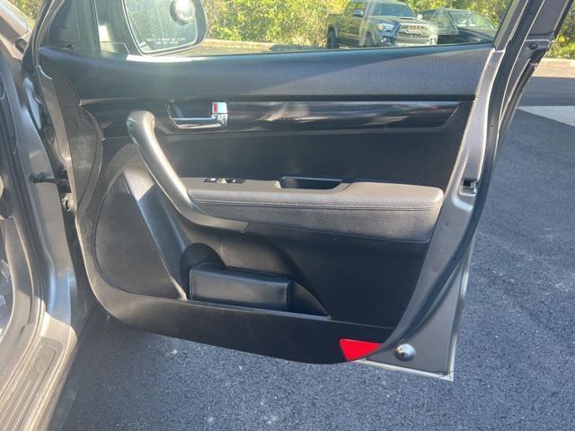 used 2011 Kia Sorento car, priced at $5,995