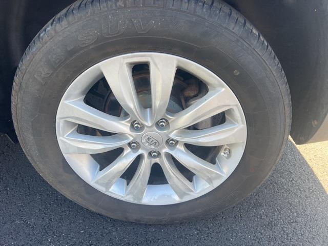 used 2011 Kia Sorento car, priced at $5,995