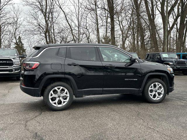 new 2025 Jeep Compass car, priced at $27,090