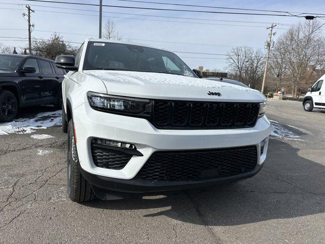 new 2025 Jeep Grand Cherokee car, priced at $47,865