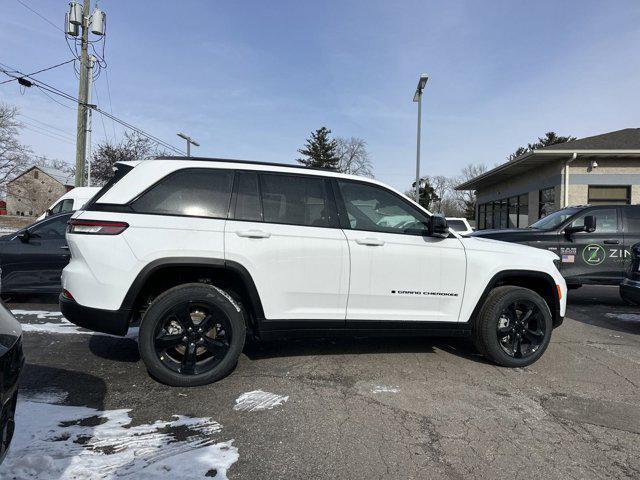 new 2025 Jeep Grand Cherokee car, priced at $47,865