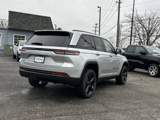 new 2025 Jeep Grand Cherokee car, priced at $43,175