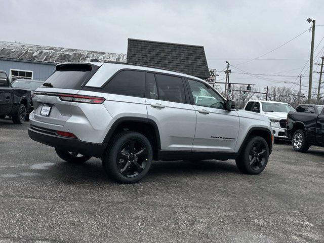 new 2025 Jeep Grand Cherokee car, priced at $43,175