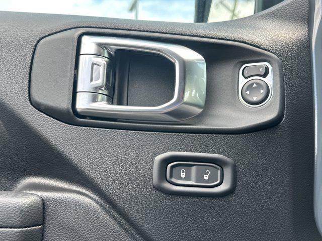 new 2025 Jeep Wrangler car, priced at $53,122