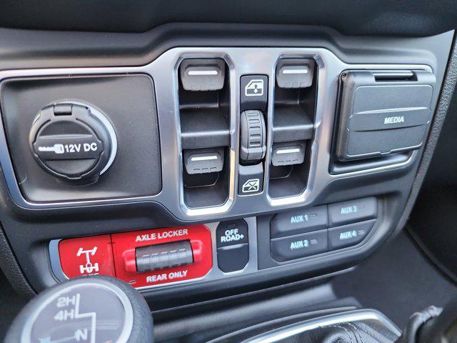 new 2025 Jeep Wrangler car, priced at $47,608