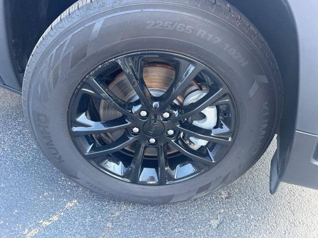used 2023 Jeep Cherokee car, priced at $21,995