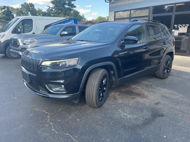 used 2023 Jeep Cherokee car, priced at $21,995