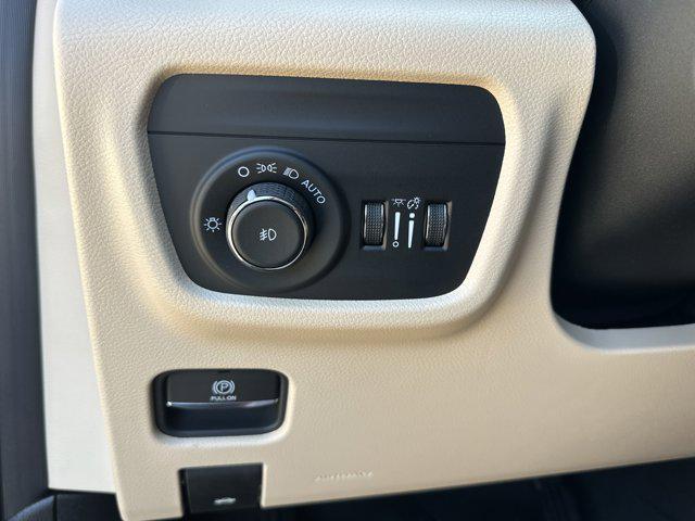 new 2025 Jeep Grand Cherokee L car, priced at $52,520