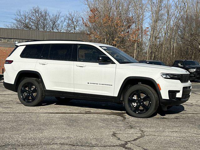 new 2025 Jeep Grand Cherokee L car, priced at $45,580