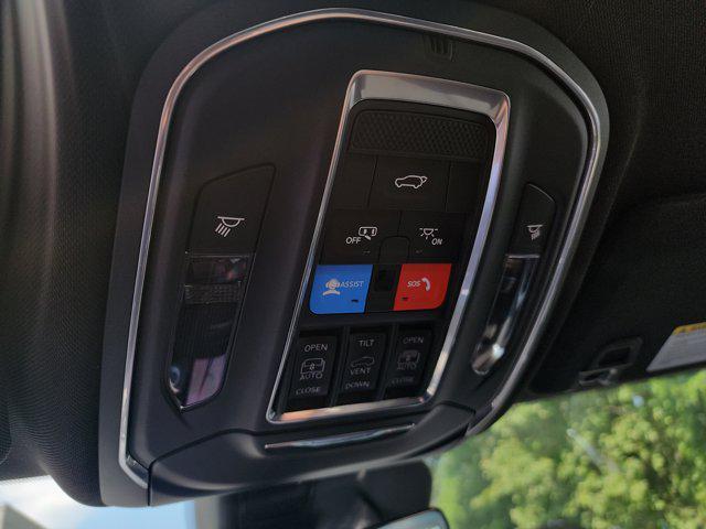 new 2025 Jeep Grand Cherokee car, priced at $57,935