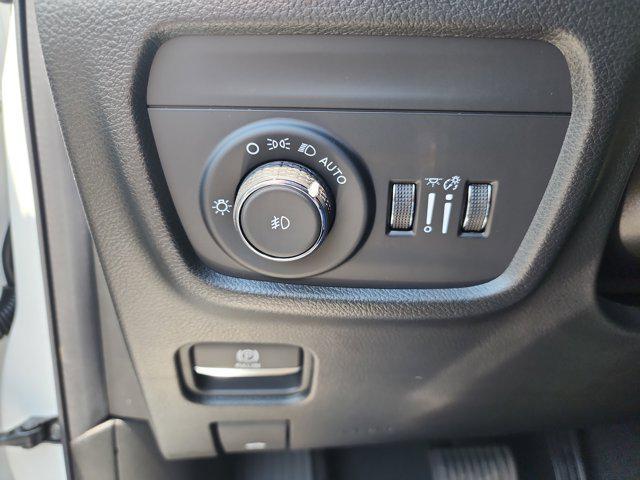 new 2025 Jeep Grand Cherokee car, priced at $57,935