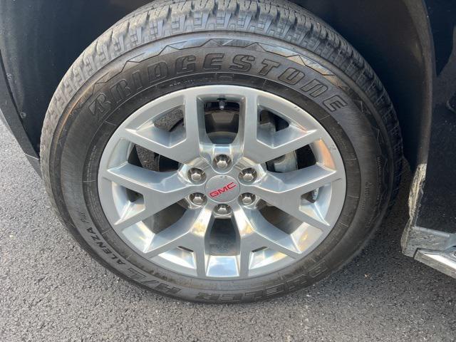 used 2018 GMC Yukon car, priced at $26,495