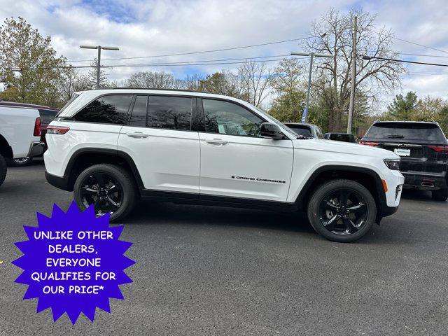 new 2025 Jeep Grand Cherokee car, priced at $40,298