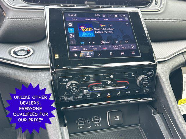 new 2025 Jeep Grand Cherokee car, priced at $40,298