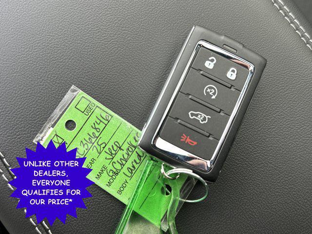 new 2025 Jeep Grand Cherokee car, priced at $40,298