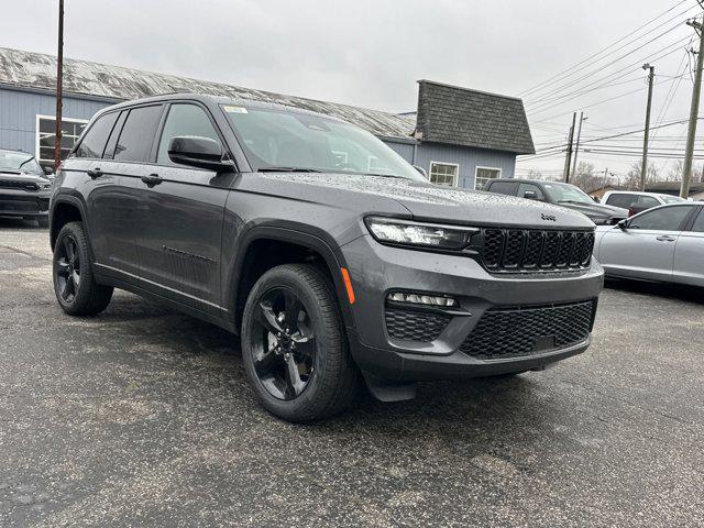 new 2025 Jeep Grand Cherokee car, priced at $46,535