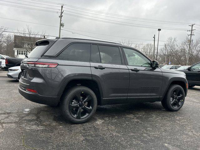 new 2025 Jeep Grand Cherokee car, priced at $46,535