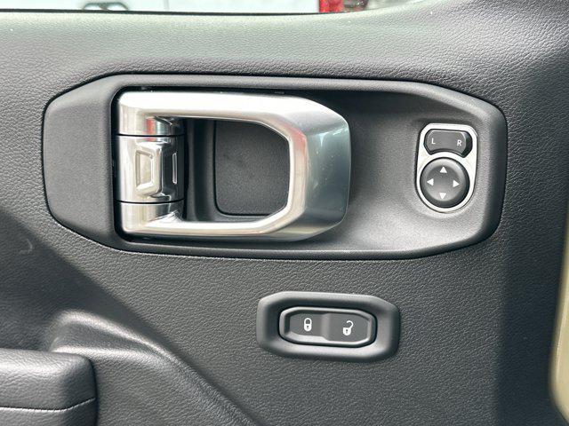 new 2026 Jeep Gladiator car, priced at $51,024