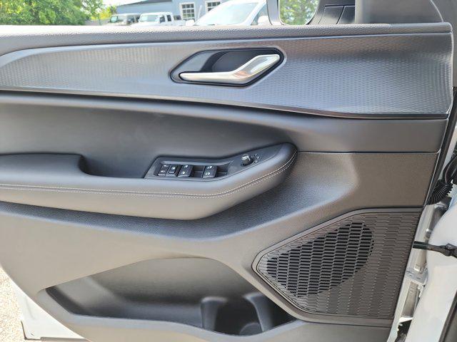 new 2025 Jeep Grand Cherokee L car, priced at $37,830