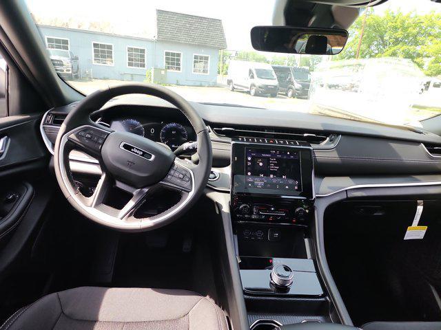 new 2025 Jeep Grand Cherokee L car, priced at $37,830