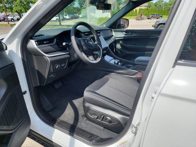 new 2025 Jeep Grand Cherokee L car, priced at $37,830
