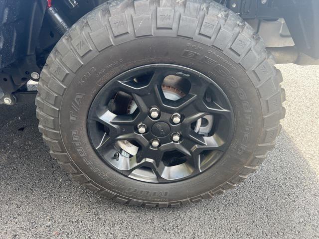 used 2023 Jeep Gladiator car, priced at $32,295