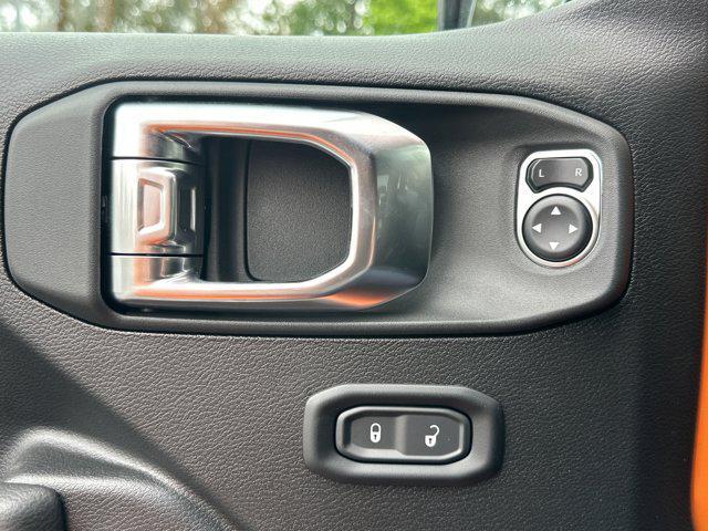 new 2025 Jeep Wrangler car, priced at $47,764