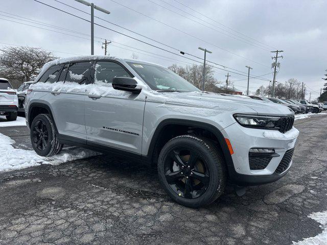 new 2025 Jeep Grand Cherokee car, priced at $50,455