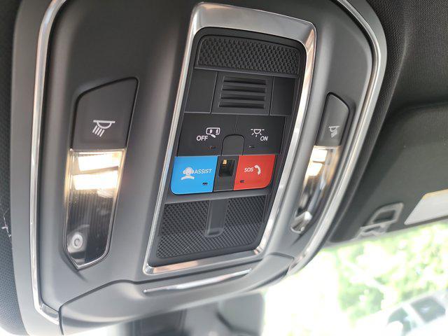 new 2025 Jeep Grand Cherokee L car, priced at $39,470
