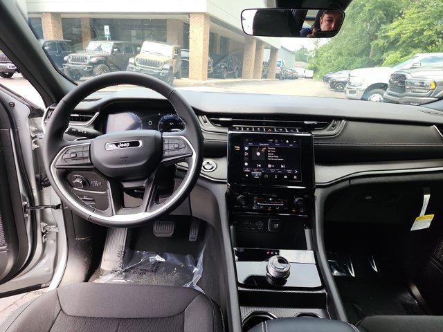 new 2025 Jeep Grand Cherokee L car, priced at $39,470