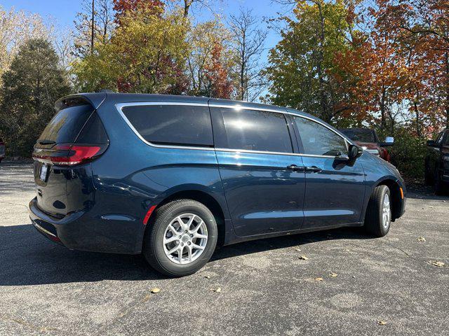 new 2025 Chrysler Pacifica car, priced at $46,535