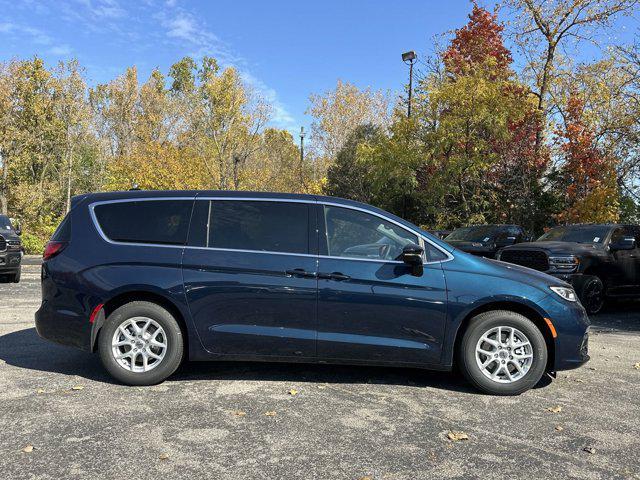 new 2025 Chrysler Pacifica car, priced at $46,535