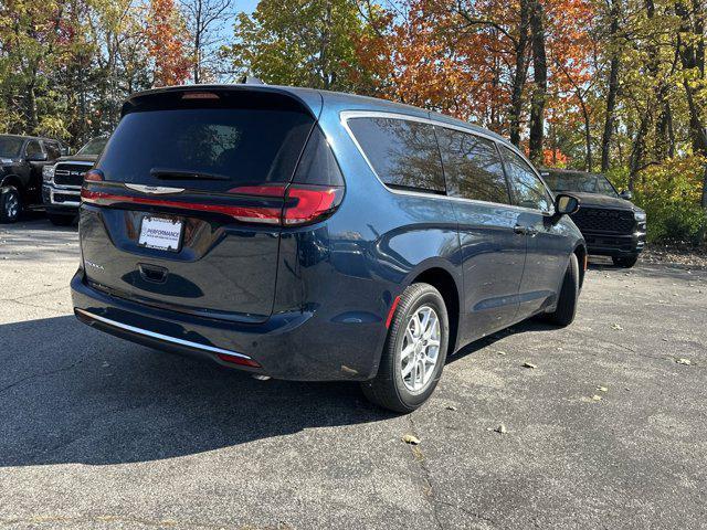 new 2025 Chrysler Pacifica car, priced at $46,535