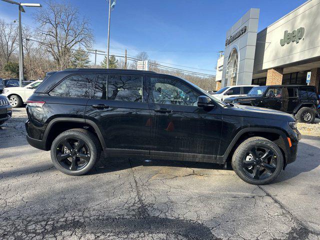 new 2025 Jeep Grand Cherokee car, priced at $46,535