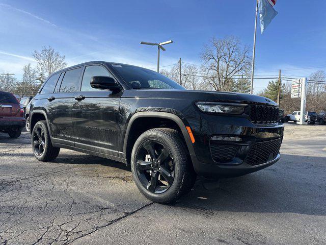 new 2025 Jeep Grand Cherokee car, priced at $46,535