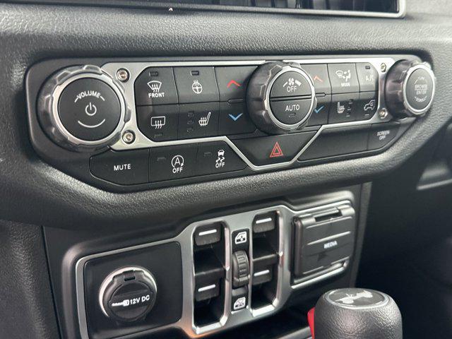 new 2025 Jeep Wrangler car, priced at $49,140