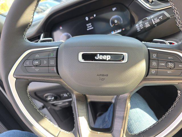 new 2025 Jeep Grand Cherokee car, priced at $45,283