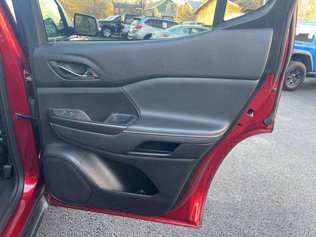 used 2023 GMC Acadia car, priced at $26,995