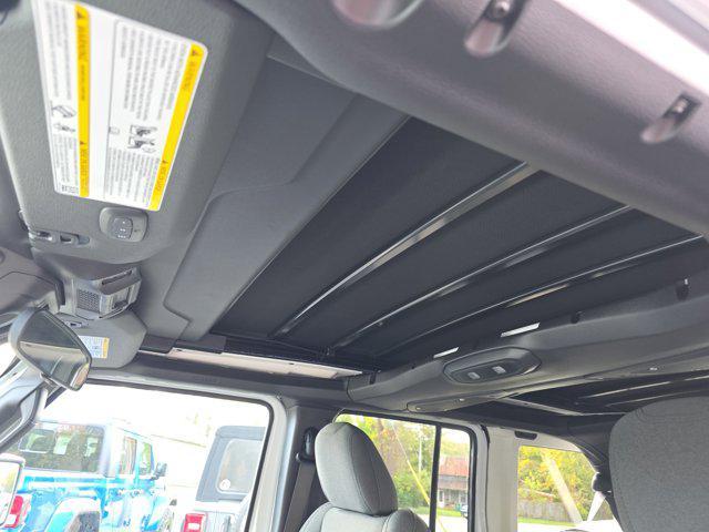 new 2026 Jeep Wrangler car, priced at $53,833