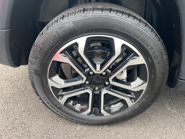 used 2023 Jeep Compass car, priced at $21,995